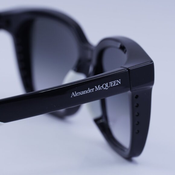 🕶️ New Alexander McQueen AM0295SK 002 Sunglasses - Black Frame, Grey Lenses - Picture 9 of 9
